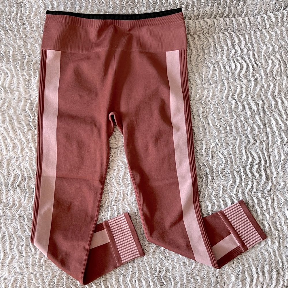 Fabletics | High-Waited Seamless Colorblock Legging | Size XLarge